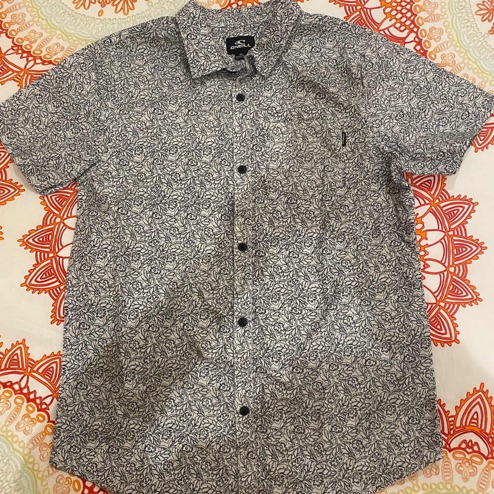 O'Neill Boy’s  Short Sleeve Floral Button-Up Shirt - Gray/White